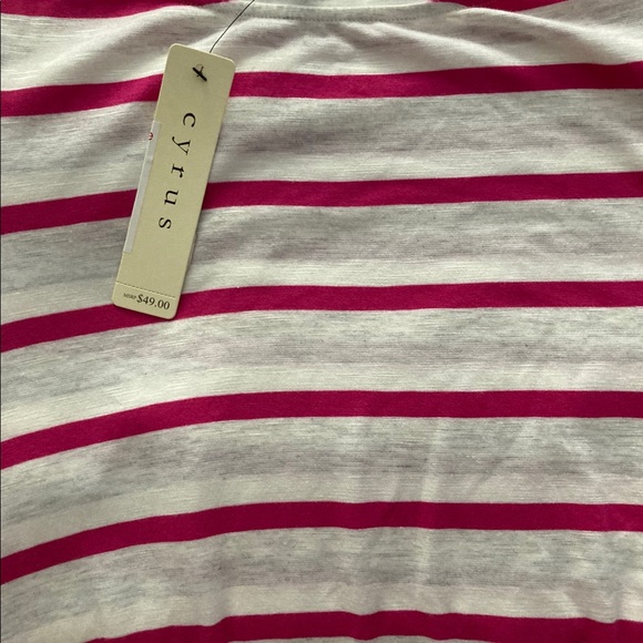 Shirt - Picture 4 of 9